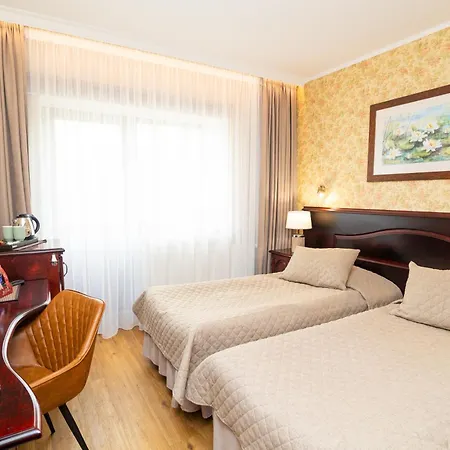 Legend Hotel 3*