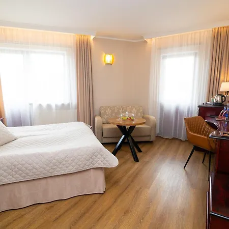 Legend Hotel 3*